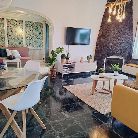 House Experience Violeta *