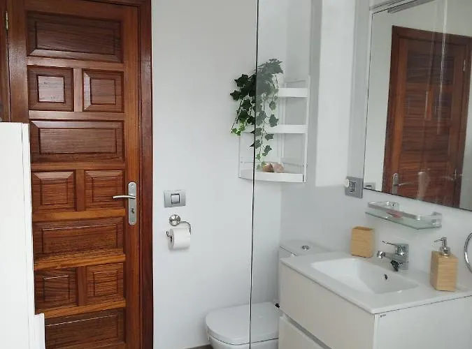 House Experience Violeta Semesterbostad